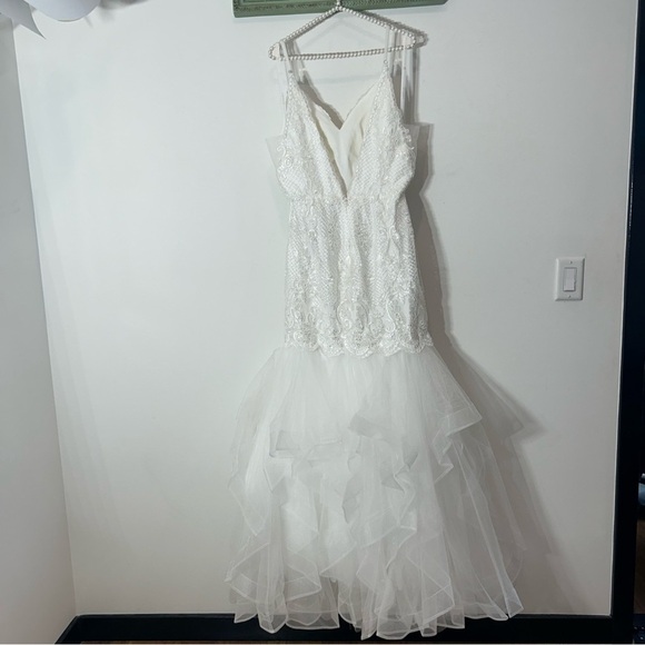 Lucci Lu plunging Mermaid Gown Wedding White Lace Sequin Dress size 14 new w/tag - Picture 7 of 12